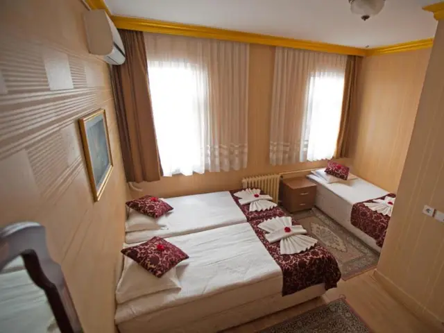 Triple Room