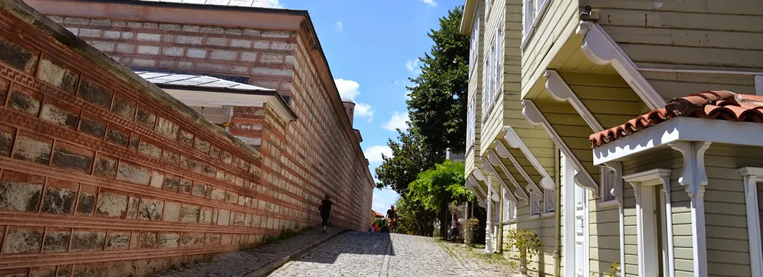 Soğukçeşme Street